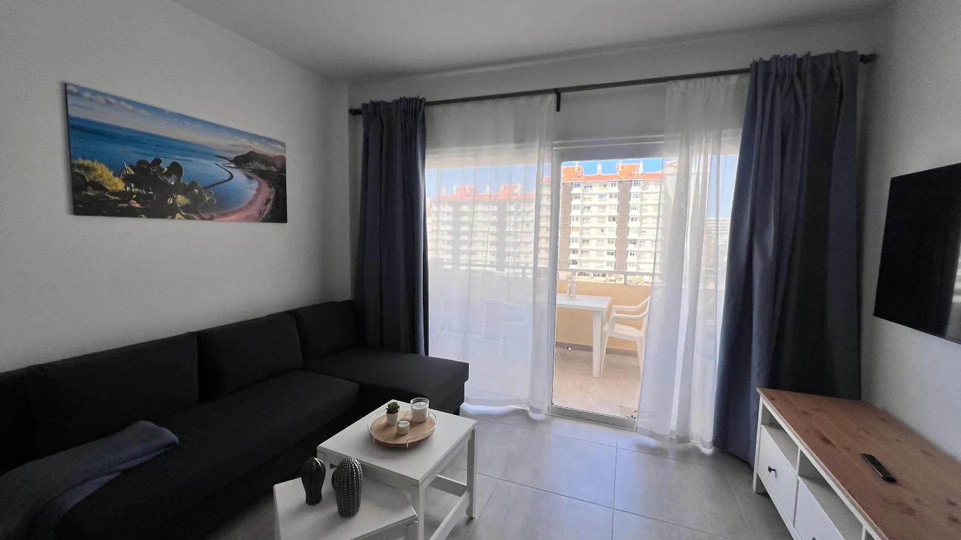 Seaview And Sunset Modern Apartment Arona