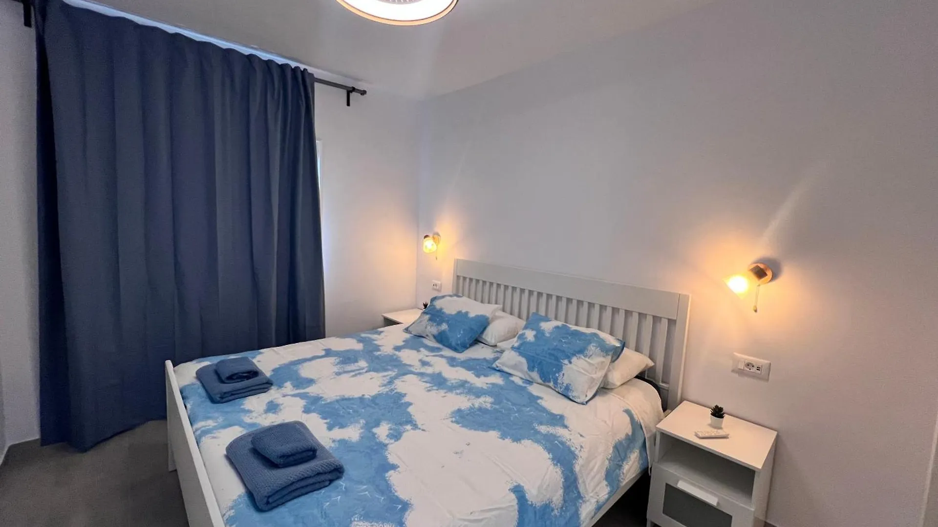Seaview And Sunset Modern Apartment Arona